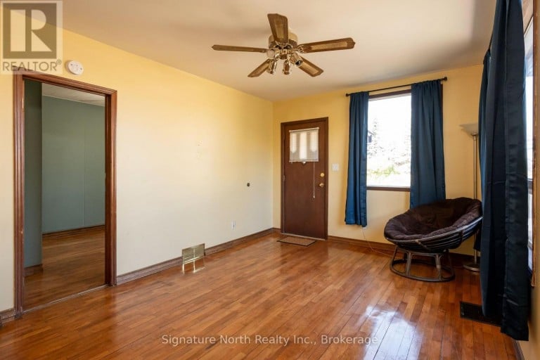 414 NORTHERN AVENUE, Thunder Bay (East End), Ontario, P7C2V6