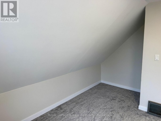 224 MCKELLAR STREET S, Thunder Bay (McKeller Park), Ontario, P7E1H7