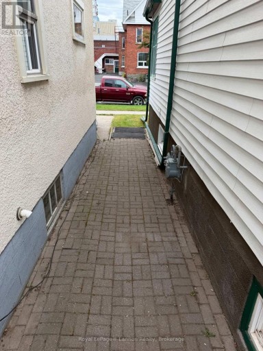 224 MCKELLAR STREET S, Thunder Bay (McKeller Park), Ontario, P7E1H7