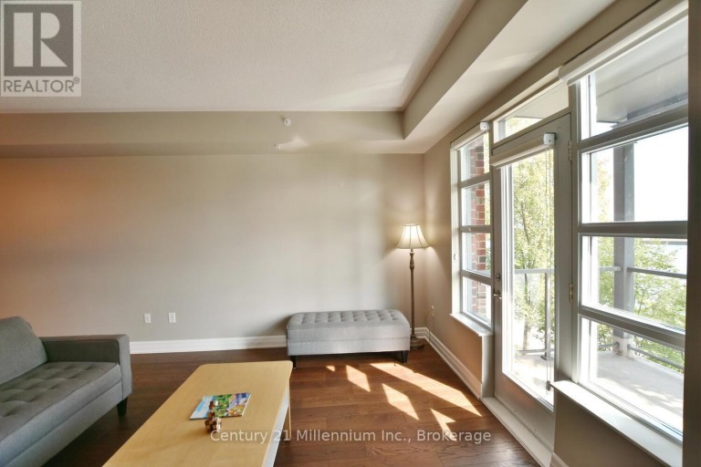 208 - 1 SHIPYARD LANE, Collingwood, Ontario, L9Y0W2