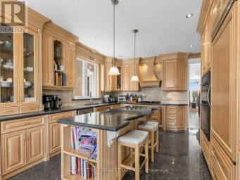 1208 GLENCAIRN AVENUE Toronto (Yorkdale-Glen Park) Ontario photo 12