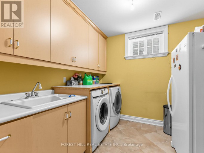 1208 GLENCAIRN AVENUE, Toronto (Yorkdale-Glen Park), Ontario, M6B2B5