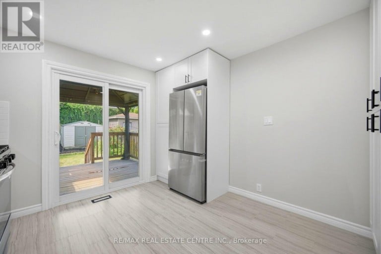 44 GORDON STREET, Hamilton (Crown Point), Ontario, L8L3H2
