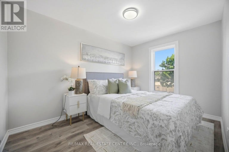 44 GORDON STREET, Hamilton (Crown Point), Ontario, L8L3H2