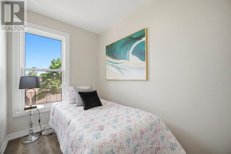 44 GORDON STREET, Hamilton (Crown Point), Ontario, L8L3H2