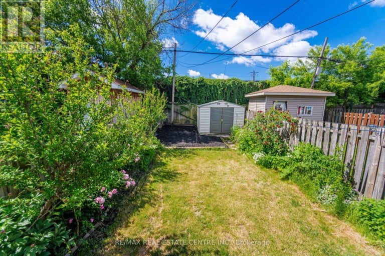 44 GORDON STREET, Hamilton (Crown Point), Ontario, L8L3H2
