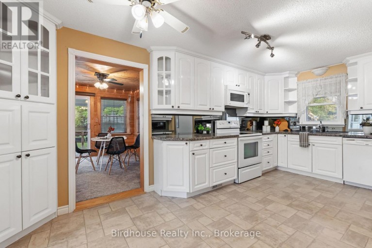147 EAST STREET N, Kawartha Lakes (Bobcaygeon), Ontario, K0M1A0
