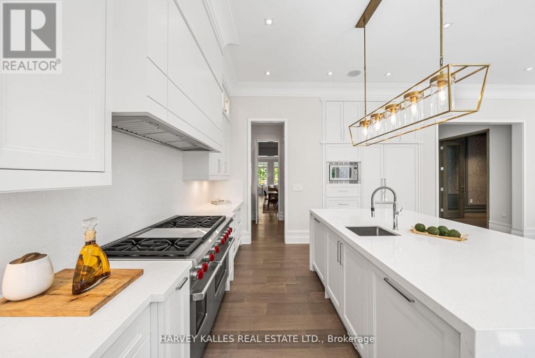 163 CORTLEIGH BOULEVARD, Toronto (Lawrence Park South), Ontario, M5N1P6