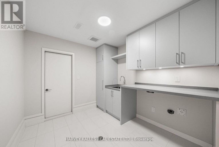 163 CORTLEIGH BOULEVARD, Toronto (Lawrence Park South), Ontario, M5N1P6