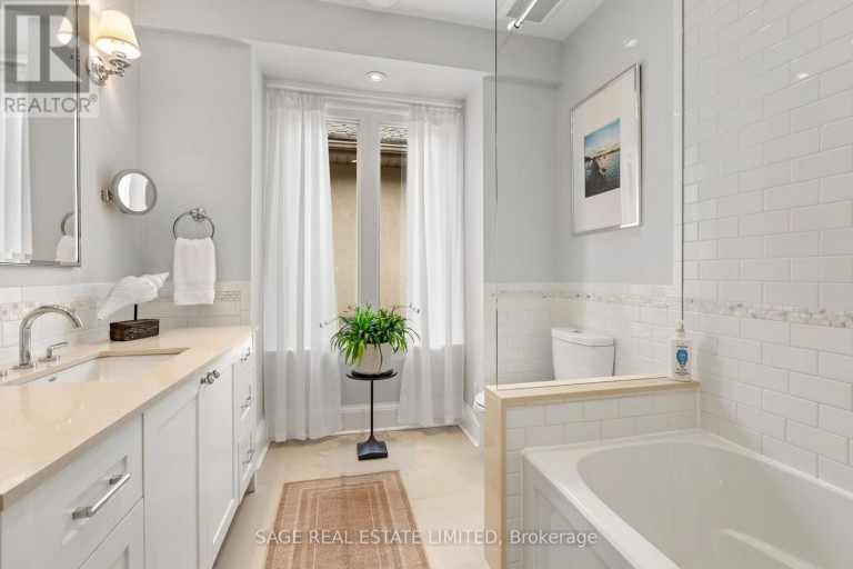 64 CHERITAN AVENUE, Toronto (Lawrence Park South), Ontario, M4R1S6