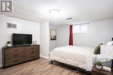 24 LAURIE CRESCENT Barrie (Wellington) Ontario photo 25