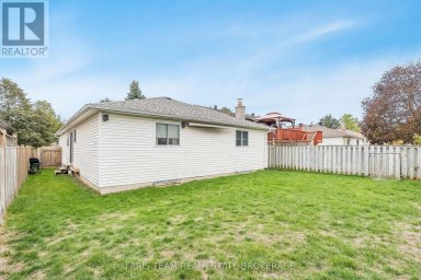 24 LAURIE CRESCENT Barrie (Wellington) Ontario photo 31