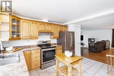 24 LAURIE CRESCENT Barrie (Wellington) Ontario photo 9
