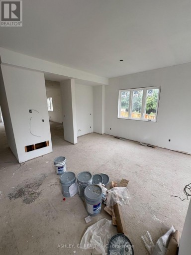 2574 SHARON CRESCENT, Mississauga (Erindale), Ontario, L5C1Y8