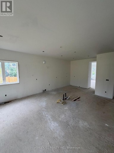 2574 SHARON CRESCENT, Mississauga (Erindale), Ontario, L5C1Y8