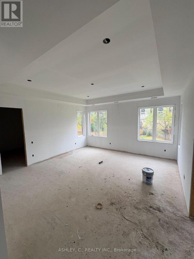 2574 SHARON CRESCENT, Mississauga (Erindale), Ontario, L5C1Y8