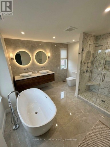2574 SHARON CRESCENT, Mississauga (Erindale), Ontario, L5C1Y8