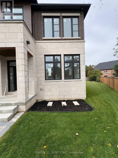 2574 SHARON CRESCENT, Mississauga (Erindale), Ontario, L5C1Y8