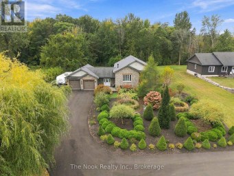 21611 LOYALIST PARKWAY Prince Edward County (Ameliasburg Ward) Ontario photo 1