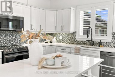 21611 LOYALIST PARKWAY Prince Edward County (Ameliasburg Ward) Ontario photo 16