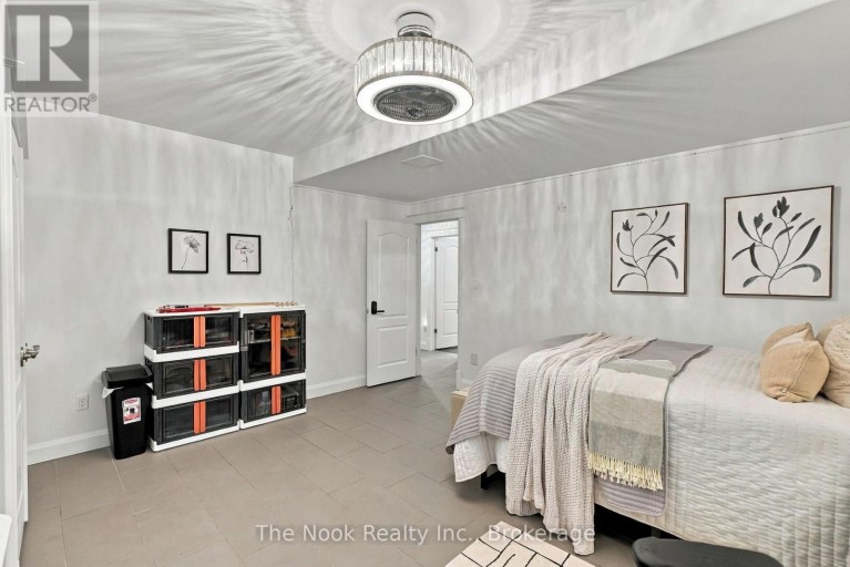 21611 LOYALIST PARKWAY, Prince Edward County (Ameliasburg Ward), Ontario, K0K1L0