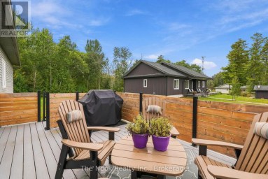 21611 LOYALIST PARKWAY Prince Edward County (Ameliasburg Ward) Ontario photo 39