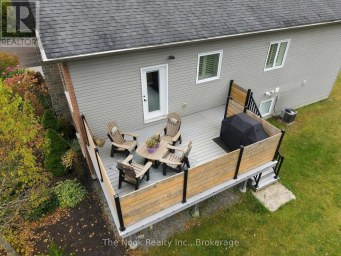 21611 LOYALIST PARKWAY Prince Edward County (Ameliasburg Ward) Ontario photo 40