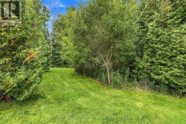21611 LOYALIST PARKWAY, Prince Edward County (Ameliasburg Ward), Ontario, K0K1L0