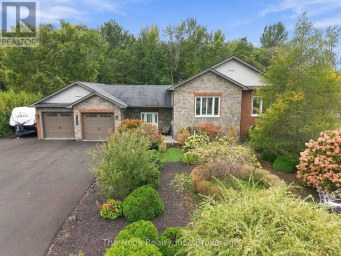21611 LOYALIST PARKWAY Prince Edward County (Ameliasburg Ward) Ontario photo 6