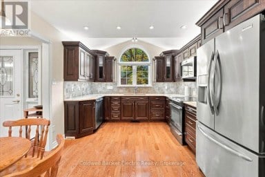 35 - 300 FRANMOR DRIVE Peterborough (Ashburnham Ward 4) Ontario photo 7
