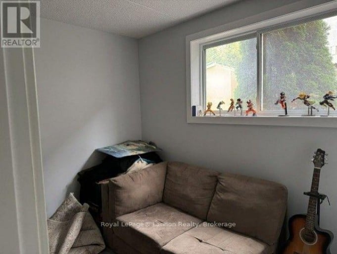 639 MCKELLAR STREET N, Thunder Bay (McKeller Park), Ontario, P7C4A4