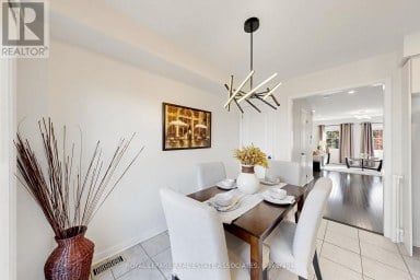 22 BENJAMIN WAY Whitby (Blue Grass Meadows) Ontario photo 14