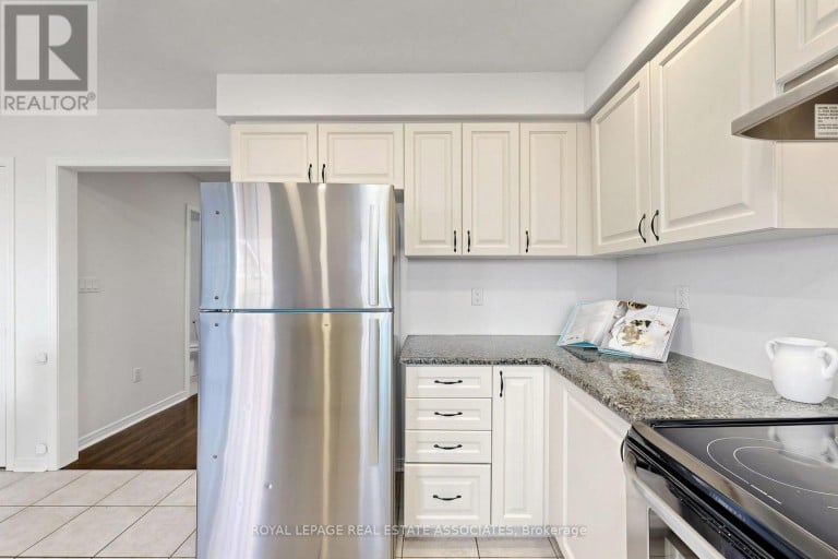 22 BENJAMIN WAY, Whitby (Blue Grass Meadows), Ontario, L1N0K5