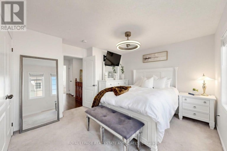 22 BENJAMIN WAY, Whitby (Blue Grass Meadows), Ontario, L1N0K5