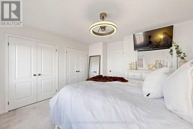 22 BENJAMIN WAY Whitby (Blue Grass Meadows) Ontario photo 31