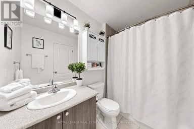 22 BENJAMIN WAY Whitby (Blue Grass Meadows) Ontario photo 32