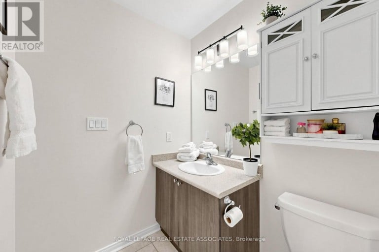 22 BENJAMIN WAY, Whitby (Blue Grass Meadows), Ontario, L1N0K5