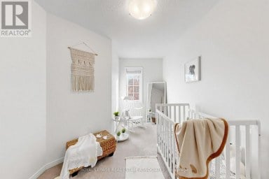 22 BENJAMIN WAY Whitby (Blue Grass Meadows) Ontario photo 36
