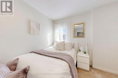 22 BENJAMIN WAY Whitby (Blue Grass Meadows) Ontario photo 38