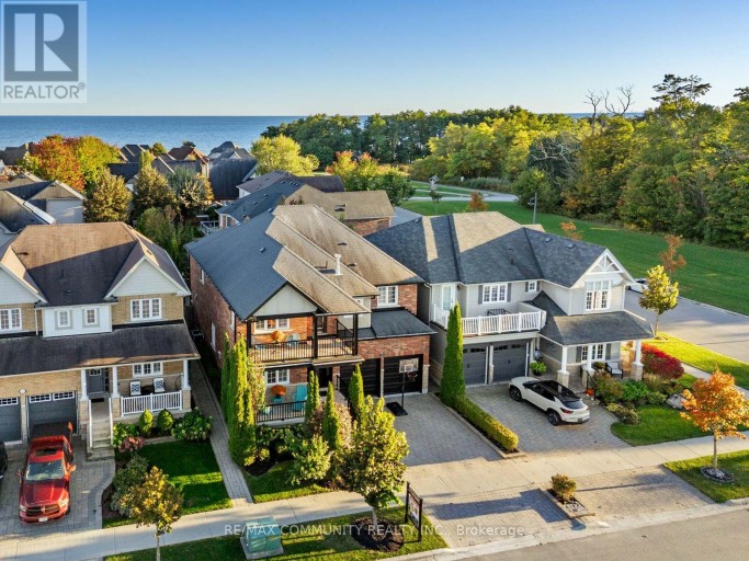 353 SHIPWAY AVENUE, Clarington (Newcastle), Ontario, L1B0C1