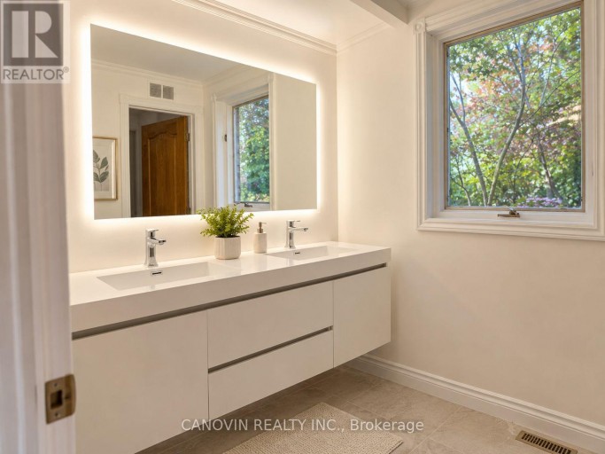 183 ST. ANTHONY'S COURT, Richmond Hill (Mill Pond), Ontario, L4C4T4