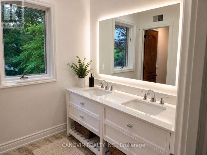 183 ST. ANTHONY'S COURT, Richmond Hill (Mill Pond), Ontario, L4C4T4