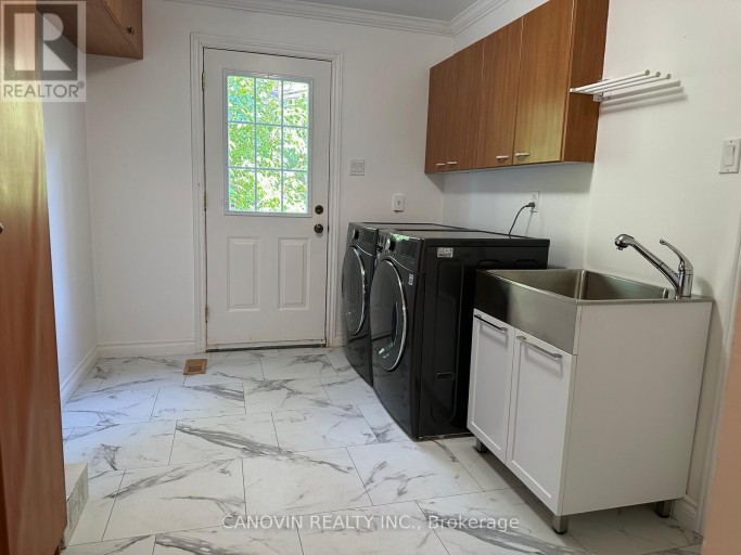 183 ST. ANTHONY'S COURT, Richmond Hill (Mill Pond), Ontario, L4C4T4