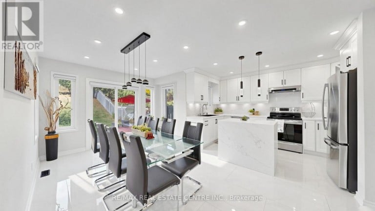 351 WILDGRASS ROAD, Mississauga (Cooksville), Ontario, L5B4H1