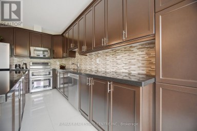 2425 QUETICO CRESCENT Oakville (WM Westmount) Ontario photo 13