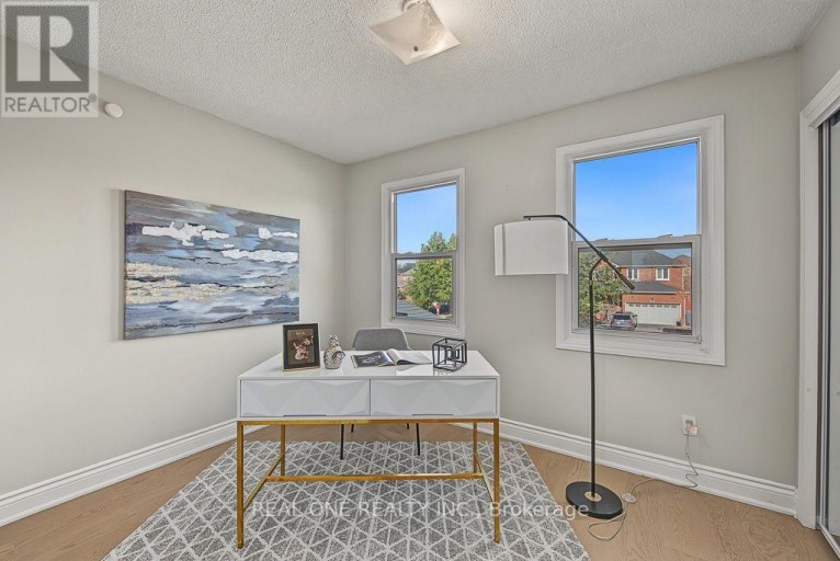 476 BUD GREGORY BOULEVARD, Mississauga (Hurontario), Ontario, L4Z2K4