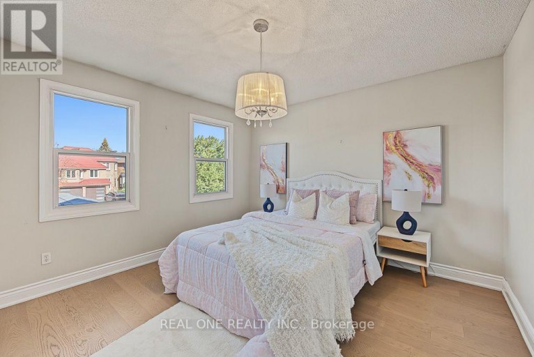 476 BUD GREGORY BOULEVARD, Mississauga (Hurontario), Ontario, L4Z2K4