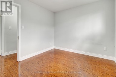 3764 WYEWOOD ROAD Mississauga (Malton) Ontario photo 23
