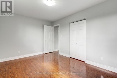 3764 WYEWOOD ROAD Mississauga (Malton) Ontario photo 26
