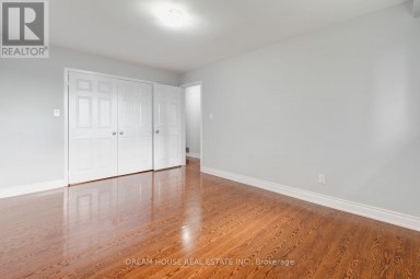 3764 WYEWOOD ROAD Mississauga (Malton) Ontario photo 29
